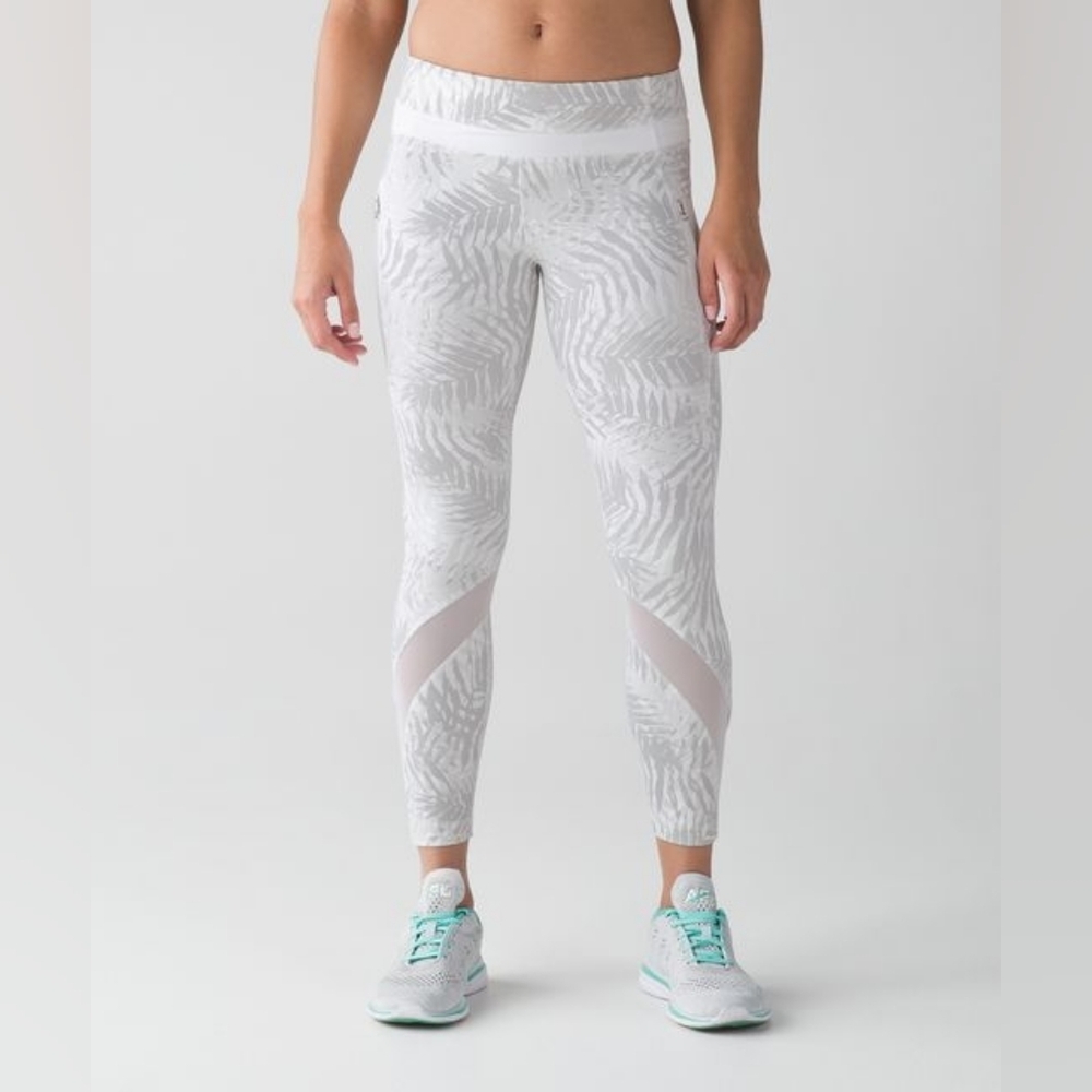Lululemon Inspire Tight II 25" Size 12